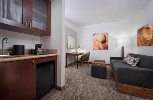 Napa House | CHECK IN AND WIND DOWN AT OUR NAPA VALLEY