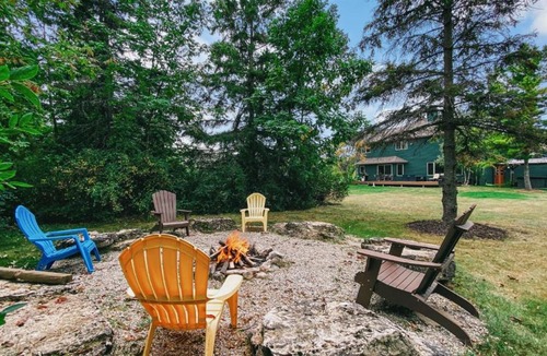 Sister Bay House | Cherry Hill- Charming Sister Bay Home, Backyard Oasis, HotTub