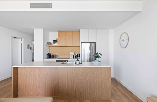 Brunswick Apartment | City View 3BR | Free Parking | Family Friendly