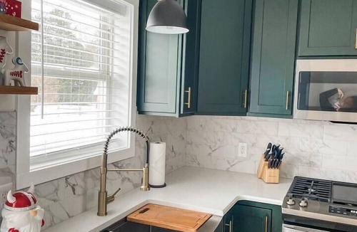 Greenville Apartment | Clean & Comfortable Stay Near Downtown Greenville