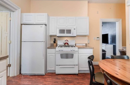 Michigan City Apartment | Close to the beach, 2 Bedroom, Pet Friendly