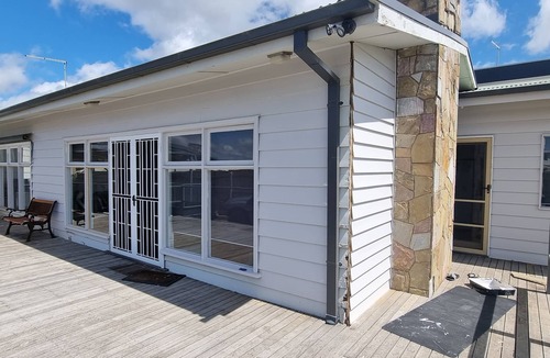 Rosebud House | Coastal Retreat - 400m walk to Rosebud Beach