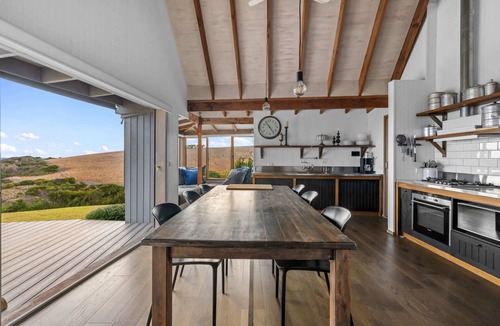 Kilcunda House | COASTAL RETREAT WITH SPECTACULAR OCEAN VIEWS 2-12 GUESTS