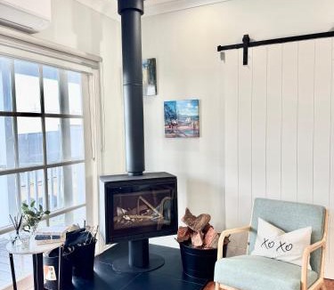Kilcunda House | Coastal Sanctuary, Spa, EV friendly, Pet Firendly with Fireplace, wood provided Just 50m to Kilcunda Beach and 100m to the Ocean View Hotel The Sticks and Copper Door Kitchen Accessibility Friendly