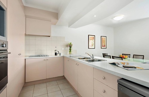 Fitzroy Hotel | Comfort Apartments Royal Gardens