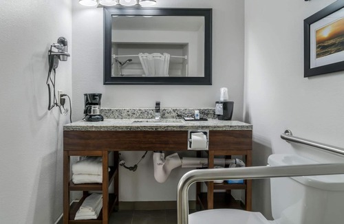 Toledo Hotel | Comfort Inn East Oregon - Toledo
