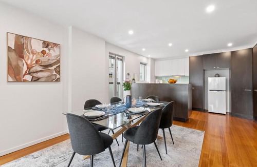 Fitzroy Apartment | Complete Host Fitzroy Townhouse