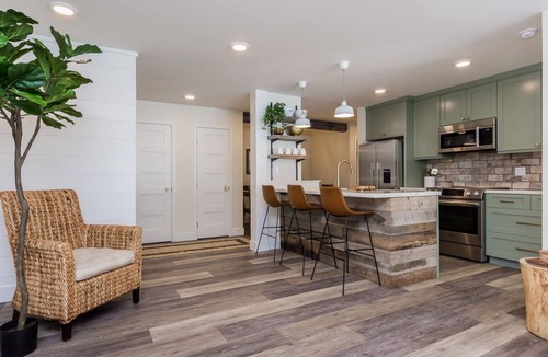 Mammoth Lakes Condo | Condo with Mountain Views! Walking Distance to the Village!