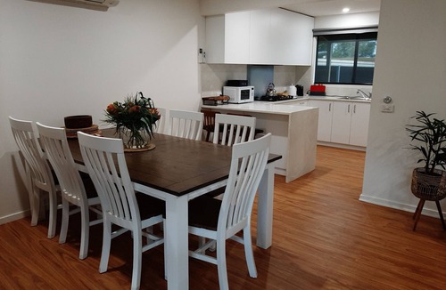 Mallacoota Cottage | Coola cottage situated in a koala corridor