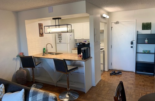 Downtown Calgary Apartment | Corporate Suite in Downtown with 2 min walk to C-Train & City Hall