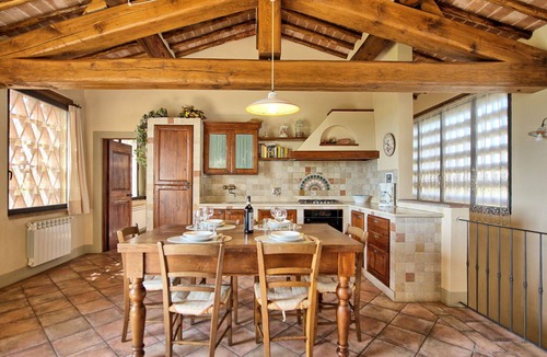 Tavarnelle Val di Pesa Apartment | Cosy apartment for 8 people with WIFI, A/C, pool and panoramic view, close to Greve In Chianti