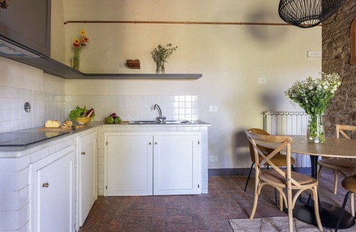Sambuca Apartment | Cosy apartment for 6 people with WIFI, pool and terrace, close to Greve In Chianti