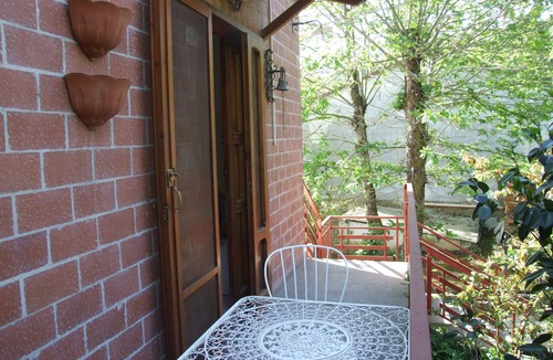 Sassetta Apartment | Cosy apartment for 4 guests with WIFI, TV and balcony