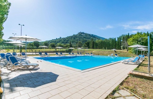 Scarlino Apartment | Cosy apartment for 4 people with A/C, WIFI, pool, TV and terrace