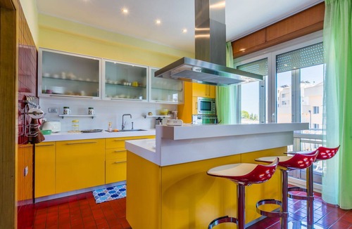 Civitanova Marche Apartment | Cosy apartment for 7 people with WIFI, A/C, TV and balcony