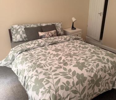 Cradley Apartment | Cosy Heavens