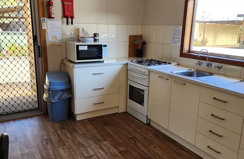Bemm River Cabin | Cosy Nook - Flat 3 - Spacious, well equipped holiday unit