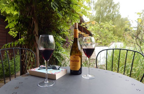 Hinton Apartment | Cotswold Country Studio (Drake) | Fast WiFi, Kitchen, Near M4 for Bristol & Bath