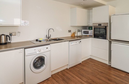 Bourton-on-the-Water House | COTSWOLD VIEW, family friendly in Bourton-On-The-Water