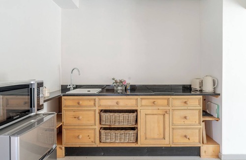 Keynsham Cottage | Cottage Bellflower Bath