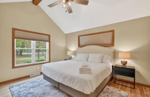 Ephraim House | Cottage on the Hill