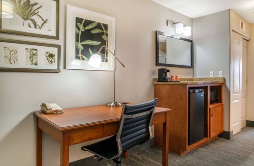 Rossford Hotel | Country Inn & Suites by Radisson, Rossford - Toledo South