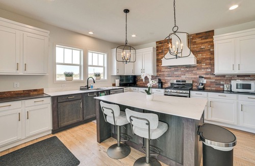 Petoskey House | Country Stay Near Dtwn! Modern Petoskey Retreat