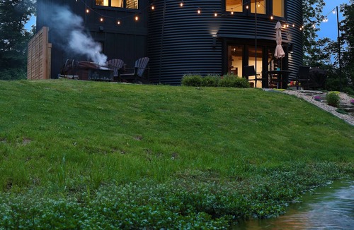 Vandalia Cabin | Couples Retreat, Lux, Hot Tub, Private, Peaceful, Magical, Creekside, Wildlife,