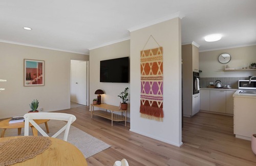 Cowes House | Cowes Monash Hideaway