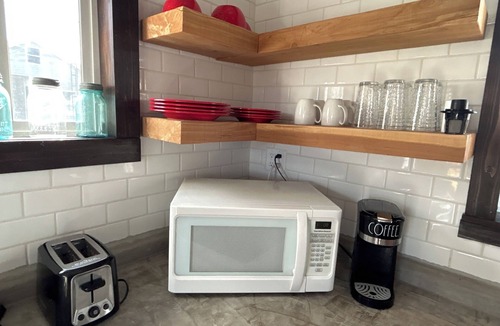 Williston House | Cozy 1917 home with fun loft for kids.Close to birding & fishing.pets welcome