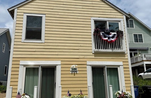 Michigan City Cottage | Cozy 2-bedroom cottage in Beachwalk sleeps 6