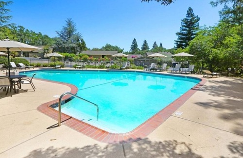Napa Condo | Cozy 3 Beds/2 Bath Condo - Silverado