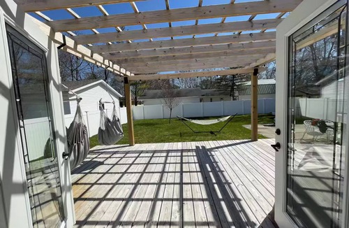 Midland House | Cozy 4 Bed 2 Bath Home, Private Patio