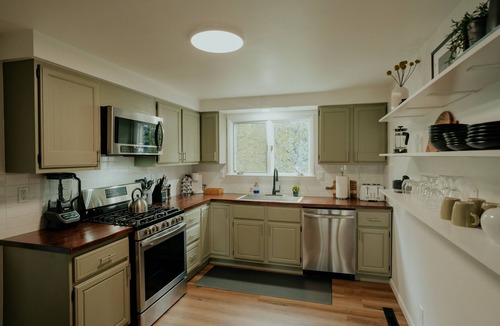 Essexville House | Cozy Aframe Near Frankenmuth and Bay City