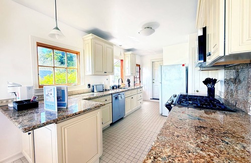 Berkeley Hills House | Cozy Berkeley Hills Home with Stunning Views