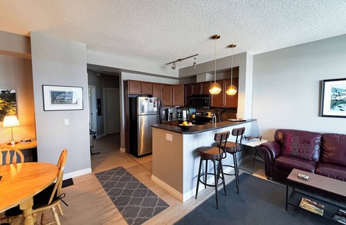 Northwest Calgary Condo | Cozy Condo - Quick exit to mountains!