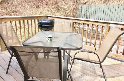 Munising Cottage | Cozy Cottage in Town! Near Pictured Rocks!