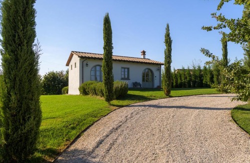 Lucignano House | Cozy Cottage with Pool in Tuscany
