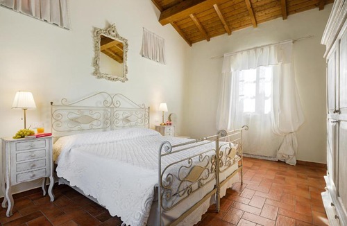 Lucignano House | Cozy Cottage with Pool in Tuscany