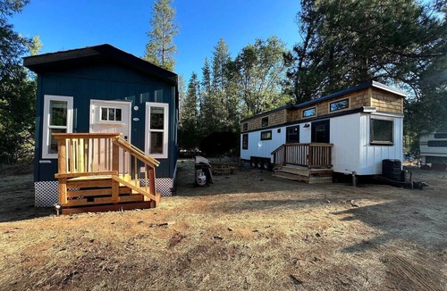 Groveland Cabin | Cozy Modern Tiny Retreat with Yoga Dome, Garden, and Stargazing in Groveland, California