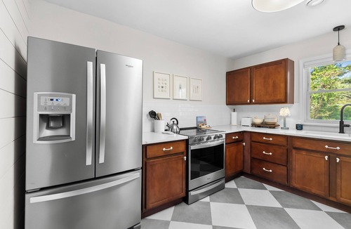 South Haven House | Cozy South Haven Retreat Near Pilgrim Haven Beach!