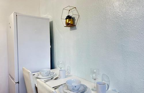 Cradley Apartment | Cozy Stay for 3 in the West Midlands - BPG Holiday Home 4