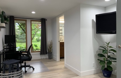 Midland House | Creek Home