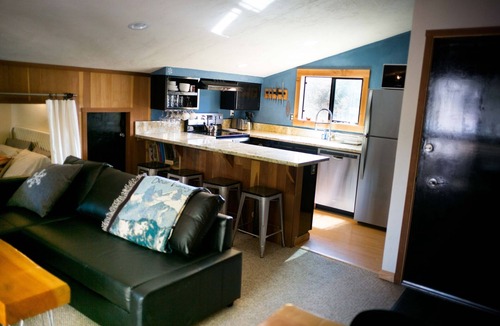 Bear Valley Condo | Creekside Bear Den Beautifully newly remodeled condo close to everything!