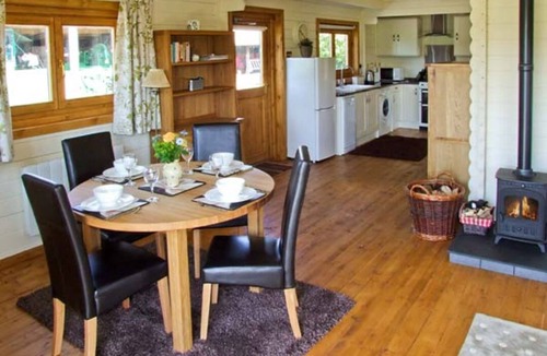 Pershore Cabin | Cropvale Lodge, Pershore