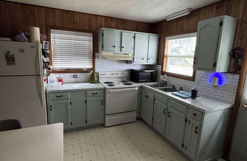 Crystal Cabin | Crystal Lake Cabin - Private Dock & Lakefront. Beautiful views from front porch