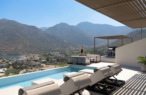 Bali Villa | Cueva Villa II, with Pool, SeaViews & close to Sea