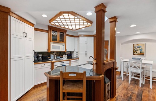 Petoskey Condo | Cute Condo on Round Lake in Petoskey