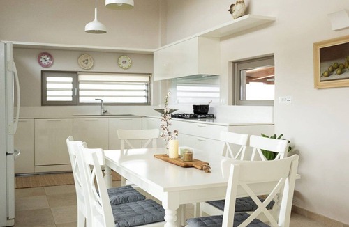 Athanatoi Villa | Dazzling Heraklion Villa | Villa Elrond | 5 Bedrooms
