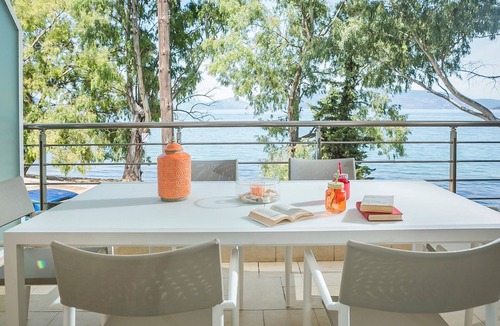 Karavomylos Villa | Deluxe Kefalonia Apartment | Apartment Corali | 3 Bedroom | Pool